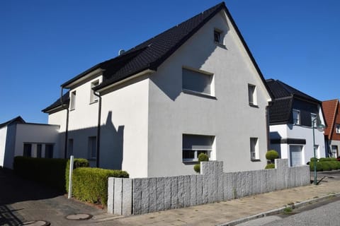 Property building, Street view