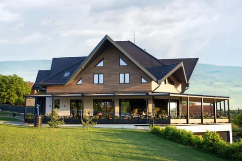 Property building, Day, Natural landscape