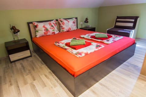 Bed, Bedroom