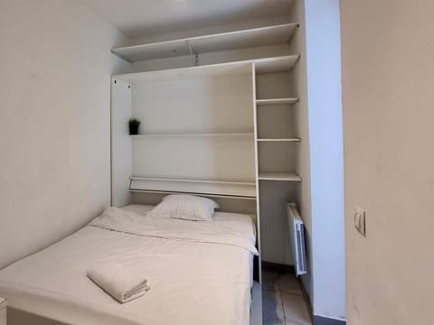 Monaco CARNIER Parking Apartment in Avenue du Carnier