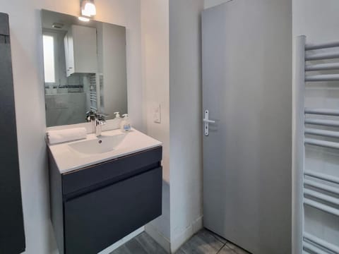 Monaco CARNIER Parking Apartment in Avenue du Carnier