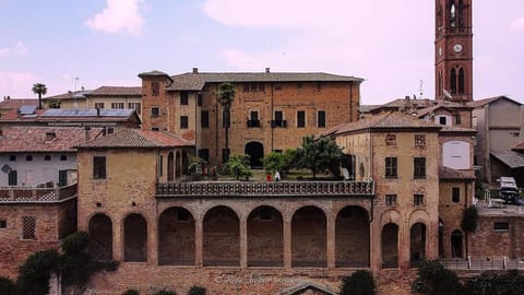 Property building, Bird's eye view, Landmark view, Inner courtyard view