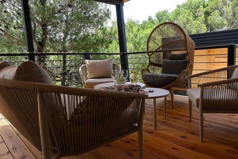 Patio, Day, View (from property/room), Balcony/Terrace, Seating area, Dining area