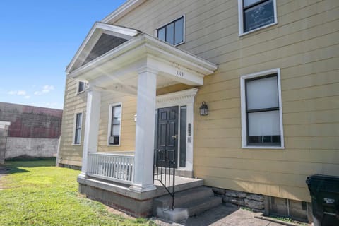 Northside Suites 1 - Best Retreat for Couples Apartment in Cincinnati