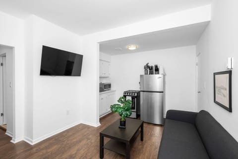 Northside Suites 4 - Your Perfect Vacation Haven Apartment in Cincinnati