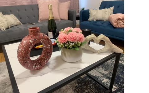 Stylish 3BR Retreat Family & Business Parking House in Reading