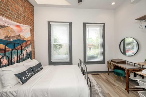 Mansfield Retreat - A Chic Downtown Experience House in Over The Rhine