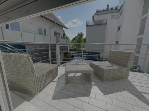 Day, View (from property/room), Balcony/Terrace, Seating area