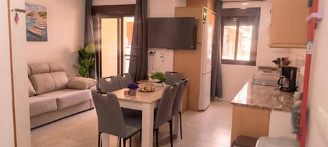 Living room, Seating area, Dining area, pet friendly