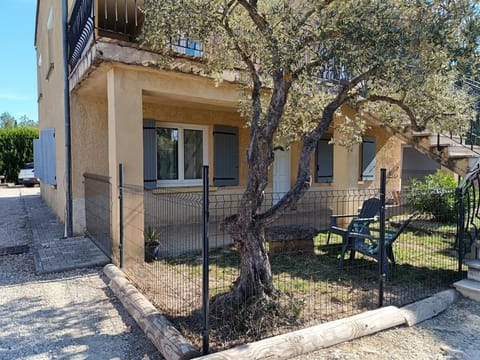 Patio, Day, Garden view