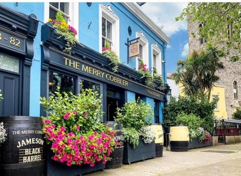 The Merry Cobbler Hotel in Dublin