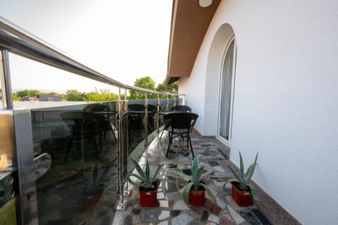 Day, Garden, View (from property/room), Balcony/Terrace, Garden view
