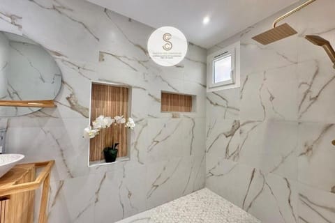 L'Eau Bleu Arles Apartment in Arles