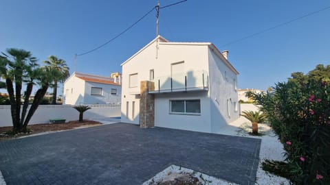 Villa Martycar House in Marina Alta