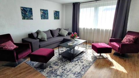 Living room, Lounge or bar