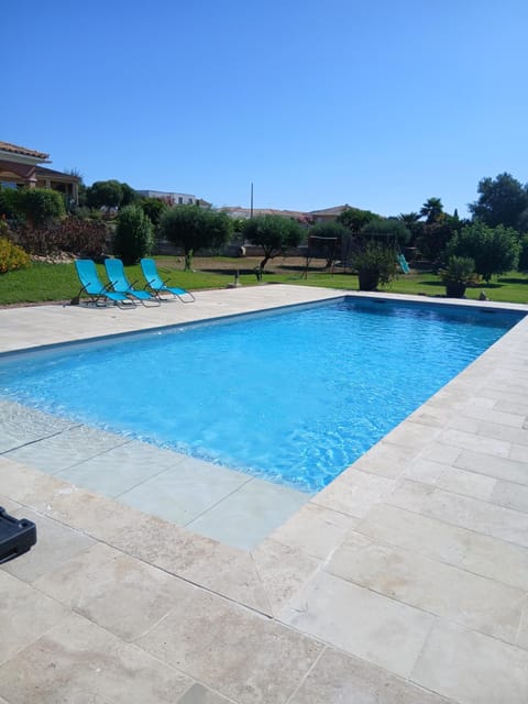 Chez Rachel chambre et salle bain privative chez l'habitant Vacation rental in Ventiseri