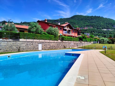 Property building, Mountain view, Swimming pool