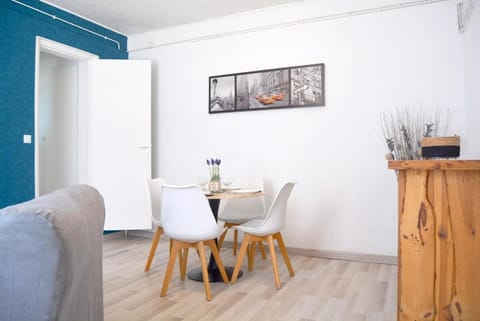 Le Bourgneuf Bed and Breakfast in Chartres