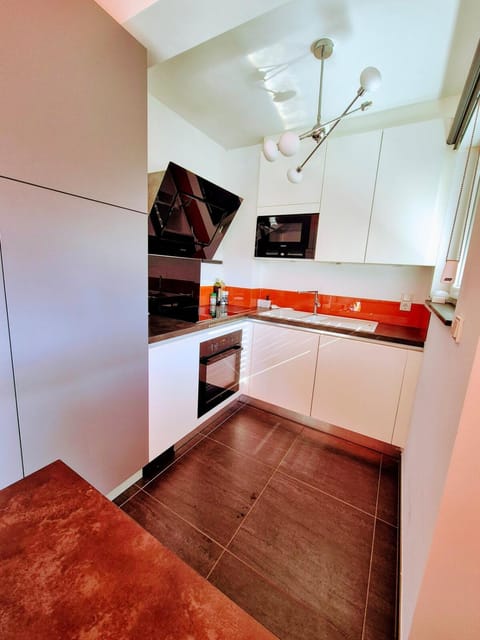 Stay atLinda's - Calm & peaceful Apartment in Luxembourg District, Luxembourg