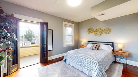 Vista View Villa Suites 2 Private Condos House in Cincinnati