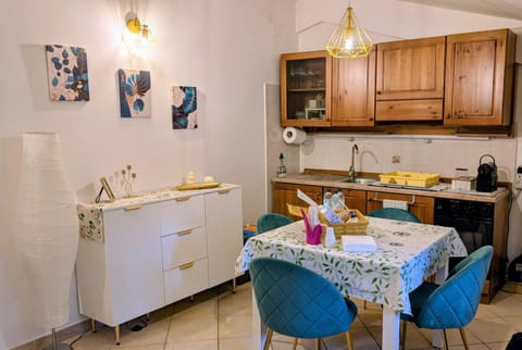 Coffee/tea facilities, Kitchen or kitchenette, Breakfast, kitchen, kitchen