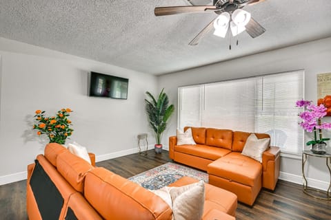 7 Mi to Busch Gardens Lutz Home with Patio! House in Lutz