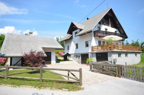 Facade/entrance, Garden view, Landmark view, Mountain view, Street view