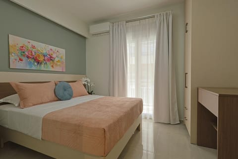 Bed, Bedroom, air conditioner