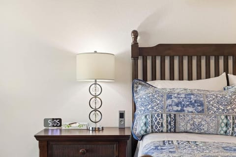 NEW Temple House - 12PPL - Families, Groups, Insurance - Quiet Street, 5 Mi To Meta, BS&W, UMHB Pets OK, FAST Wi-Fi FREE Parking - Professionally Managed By Stay Albatross Furnished Rentals House in Temple