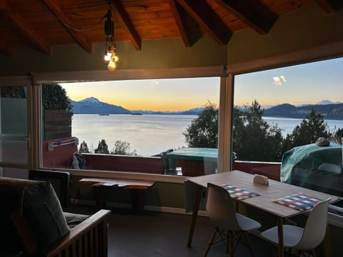 Dining area, Lake view