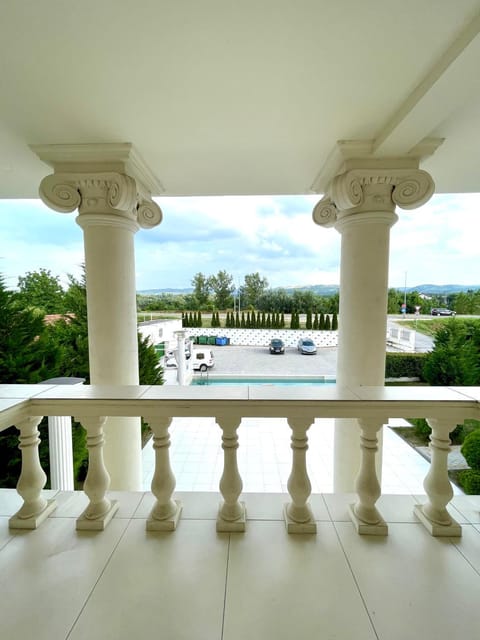 Villa Palace Hotel in Novi Sad