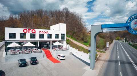 Day, Location, Parking