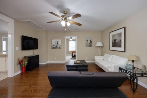 Belle Meade Haven, 15 Minutes from Broadway House in Nashville