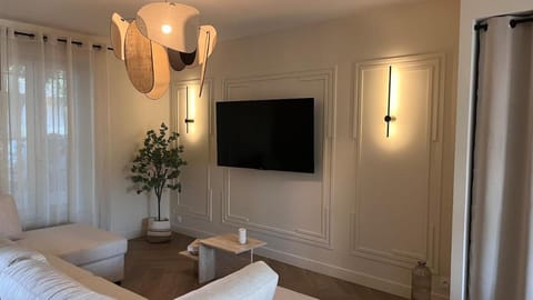 Maison élégante & jardin privé House in Valréas