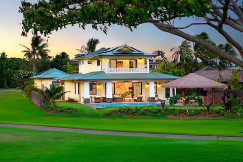Hale Maia at Kukui ula - Elegant Pool Retreat with Golf Views in Poipu House in Poipu