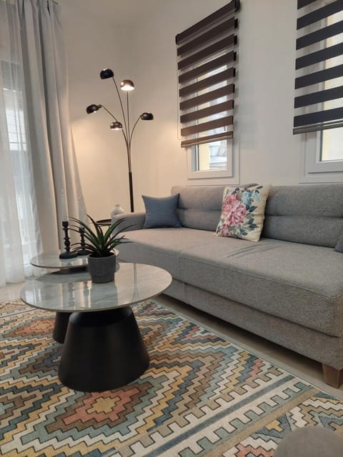 Bed, Living room, Seating area