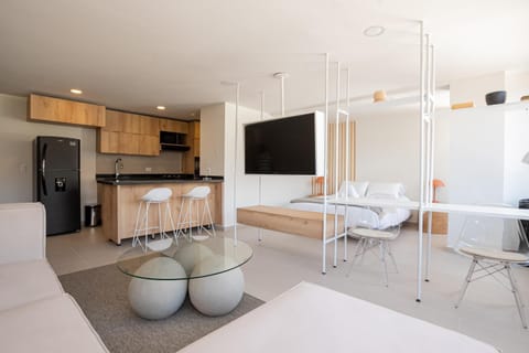 TV and multimedia, Kitchen or kitchenette, Living room