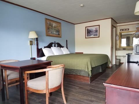 A Sapphire Inn Motel in Franklin