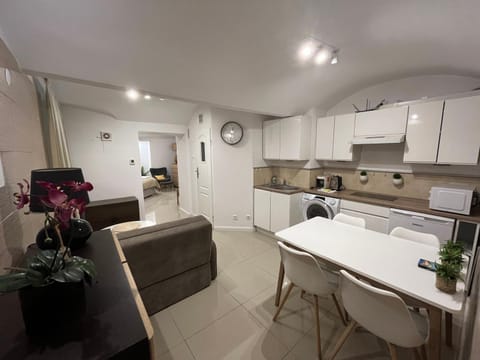 Living room, kitchen