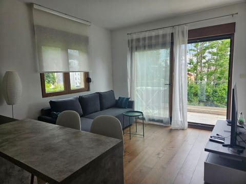 TV and multimedia, Seating area