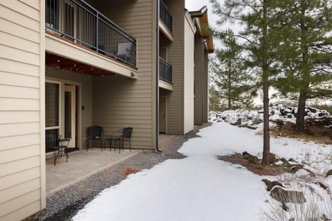 Cozy Cascade Retreat - For 4 House in Deschutes River Woods