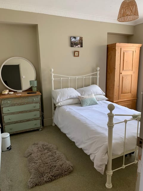 Lynne's other place Vacation rental in Carmarthen