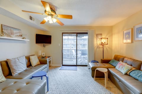 Steps to Beach Condo with Pool in Ocean City! Apartment in Ocean City