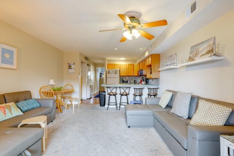 Steps to Beach Condo with Pool in Ocean City! Apartment in Ocean City