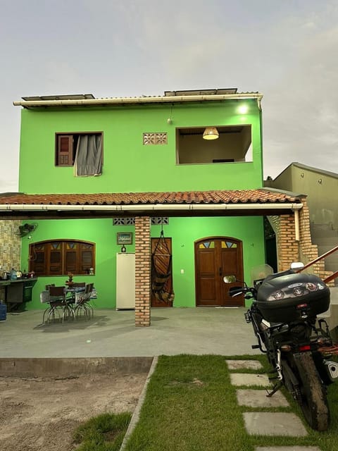 Property building, Day