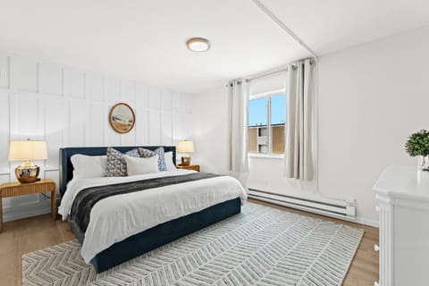 Stylish 1BR Upper Flat in the Heart of Royal Oak Apartment in Royal Oak