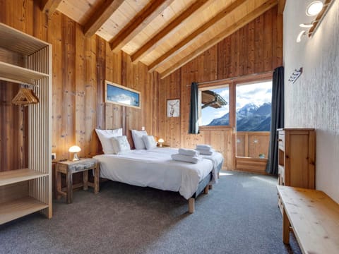 Triplex rénové Sud avec garage sécurisé à La Rosière - FR-1-690-33 Apartment in Montvalezan