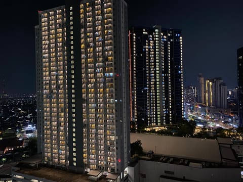 Property building, City view
