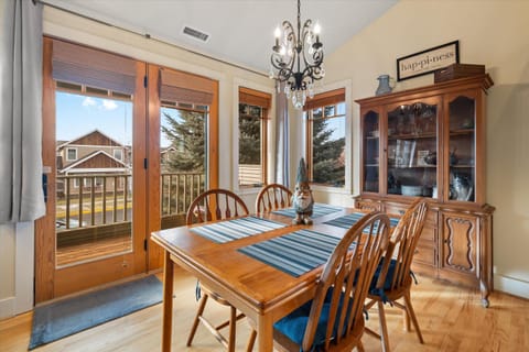 Walk to Downtown Sisters - 2BDR - Perfect Location House in Sisters