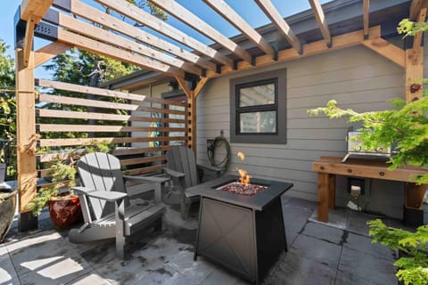 Patio, BBQ facilities, Garden, Balcony/Terrace, Seating area
